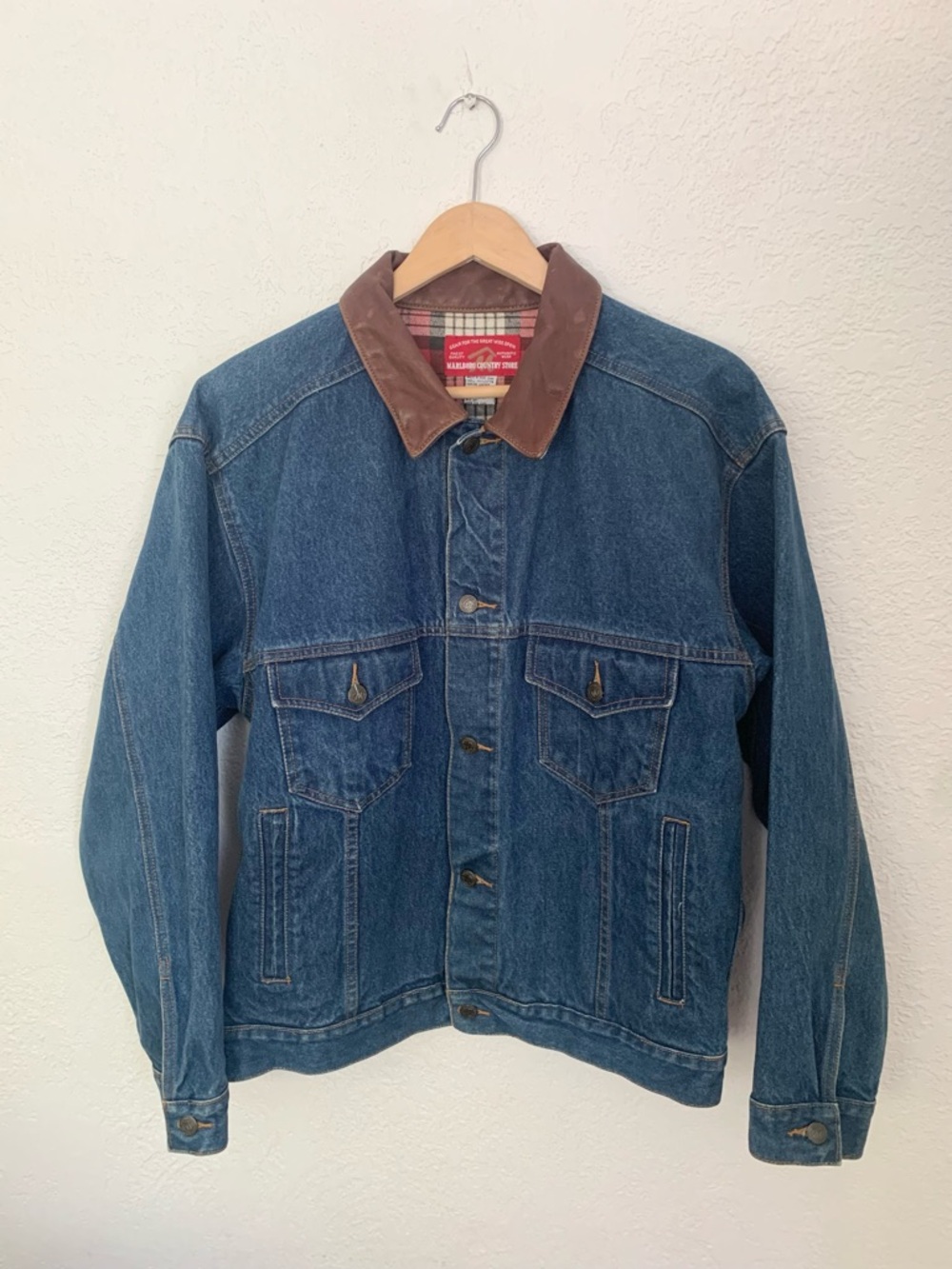 Rare Vintage Marlboro Truck Emblem Denim Jean Trucker Jacket Leather Collar 90s - Picture 5 of 15
